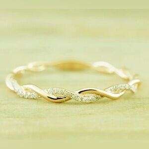 🆕 14k Gold Plated Rope and Rhinestone Ring. Size 8